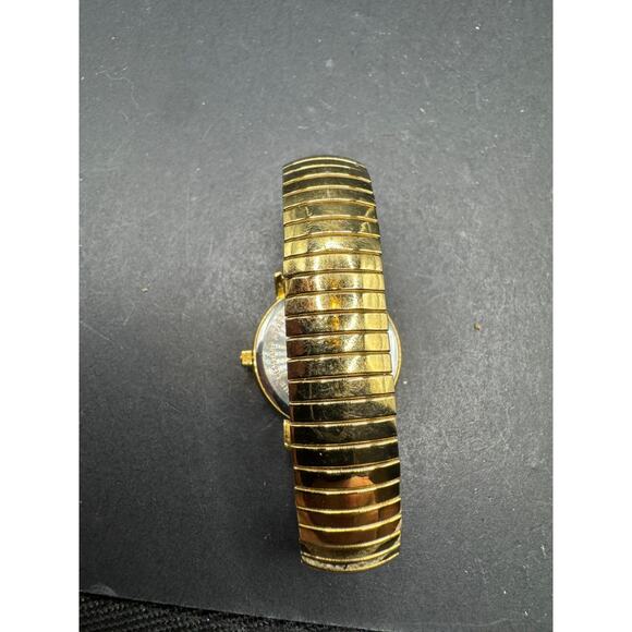 Vintage Caravelle By Bulova Women's Gold Tone Date Watch With Expandable Band - Picture 7 of 10